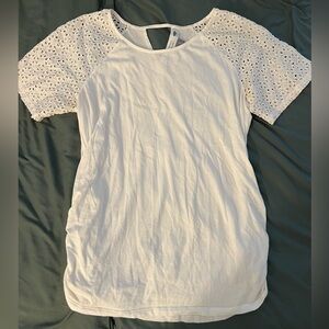Old Navy Maternity shirt size large